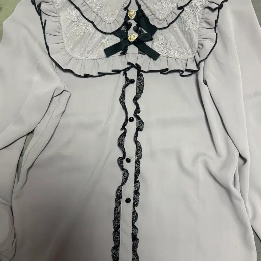 [BUNJANG] Rosita Blouse Purple / 로지타 블라우스 연보라 판매