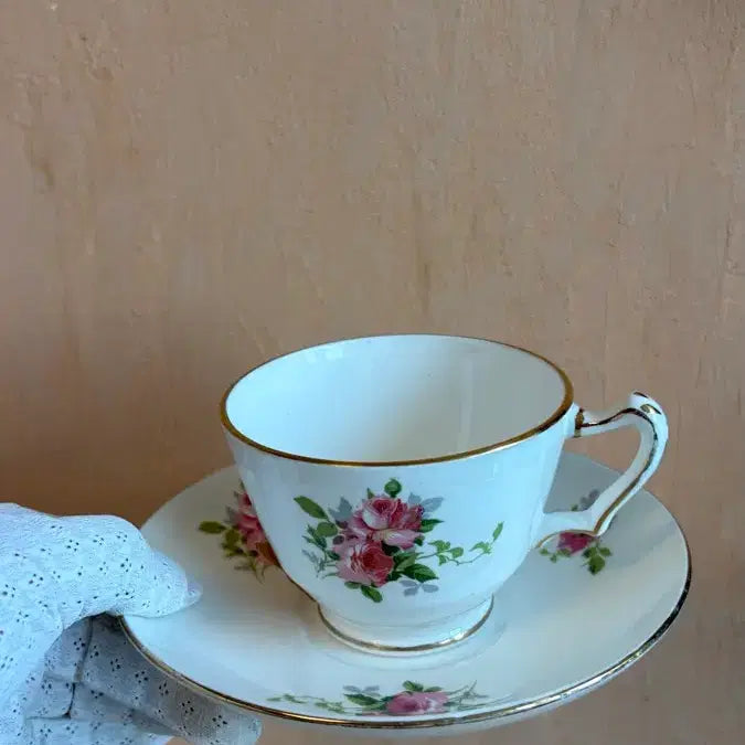 [BUNJANG] 1960s British Vintage Aynsley Tea Cup and Saucer / 1960년대 영국 빈티지 스탠포드셔 앤슬리 컵앤소서
