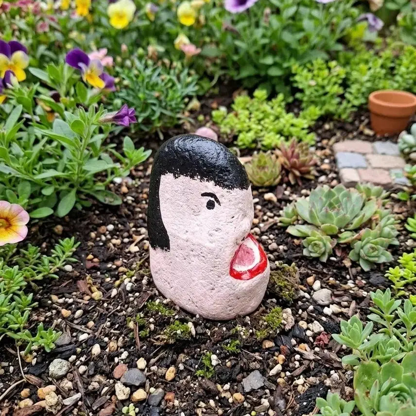 [BUNJANG] Hand-Painted Stone Garden Ornament / 화단 감성 돌