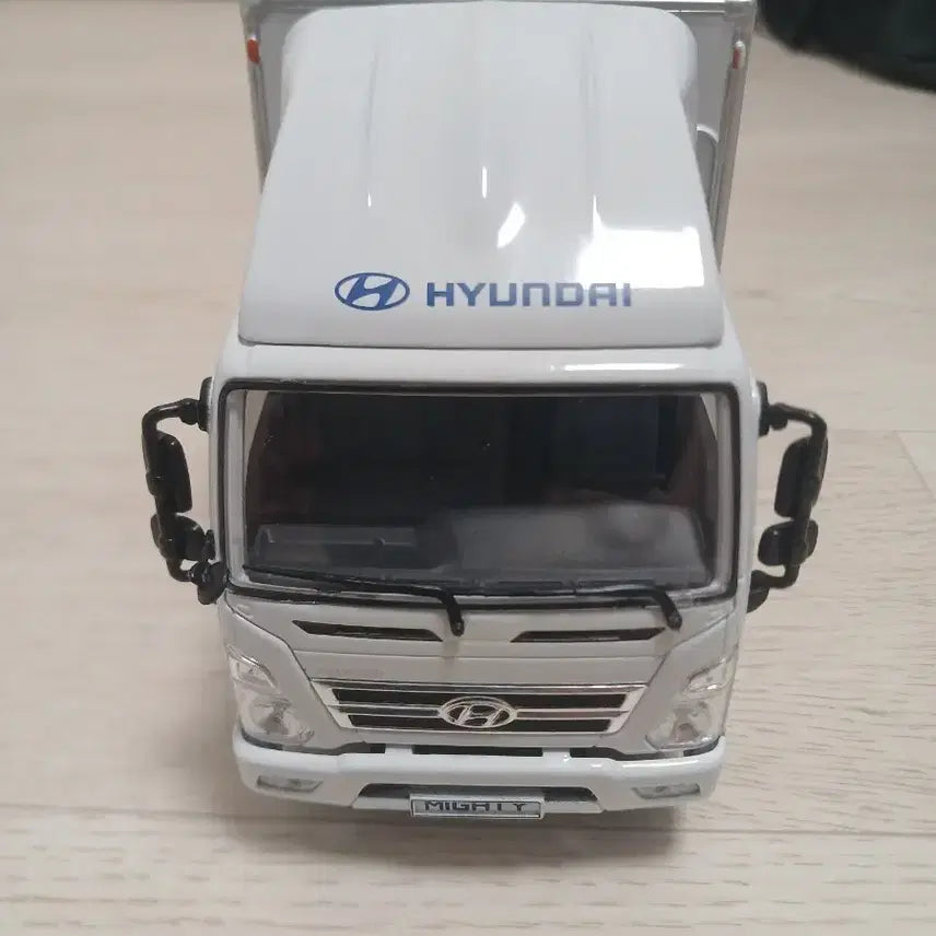 [BUNJANG] 1:32 Scale Hyundai Mighty Truck Diecast Model / 1:32 현대 마이티 트럭 다이캐스트 지그마리 현대 마이티