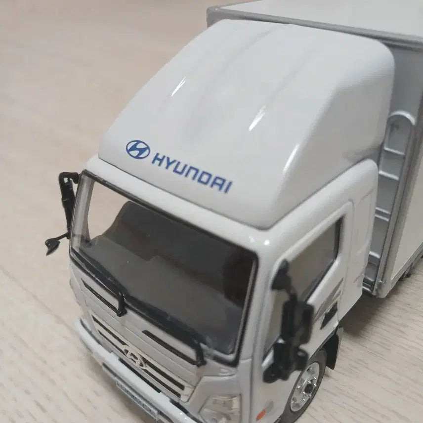 [BUNJANG] 1:32 Scale Hyundai Mighty Truck Diecast Model / 1:32 현대 마이티 트럭 다이캐스트 지그마리 현대 마이티