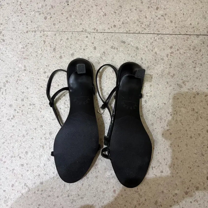 [BUNJANG] Comorebi Museum Sandal Heels (230) / 코모레비뮤지엄 샌들힐 230