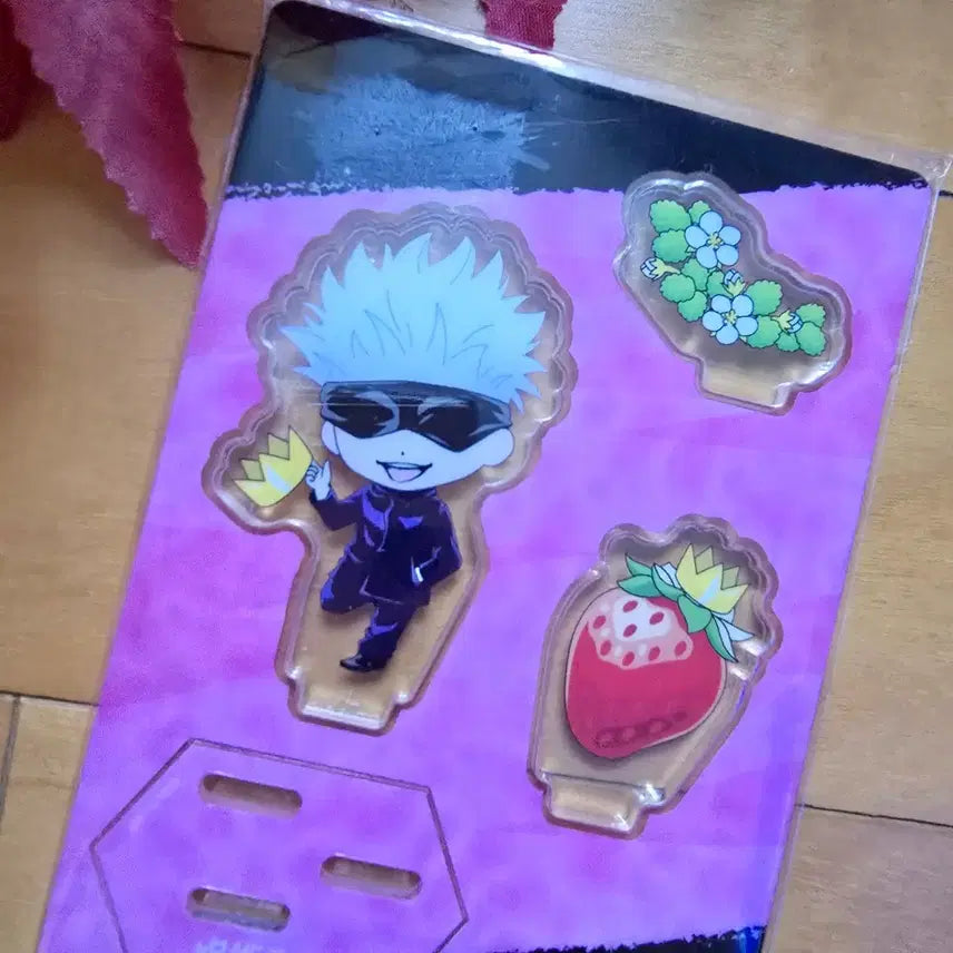 [BUNJANG] Jujutsu Kaisen Satoru Gojo Strawberry Theme Acrylic Stand / 주술회전 고죠 사토루 딸기 테마 아크릴스탠드