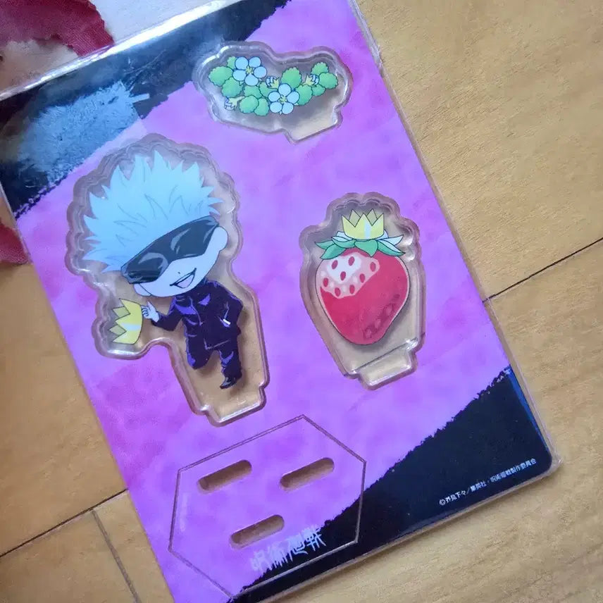 [BUNJANG] Jujutsu Kaisen Satoru Gojo Strawberry Theme Acrylic Stand / 주술회전 고죠 사토루 딸기 테마 아크릴스탠드