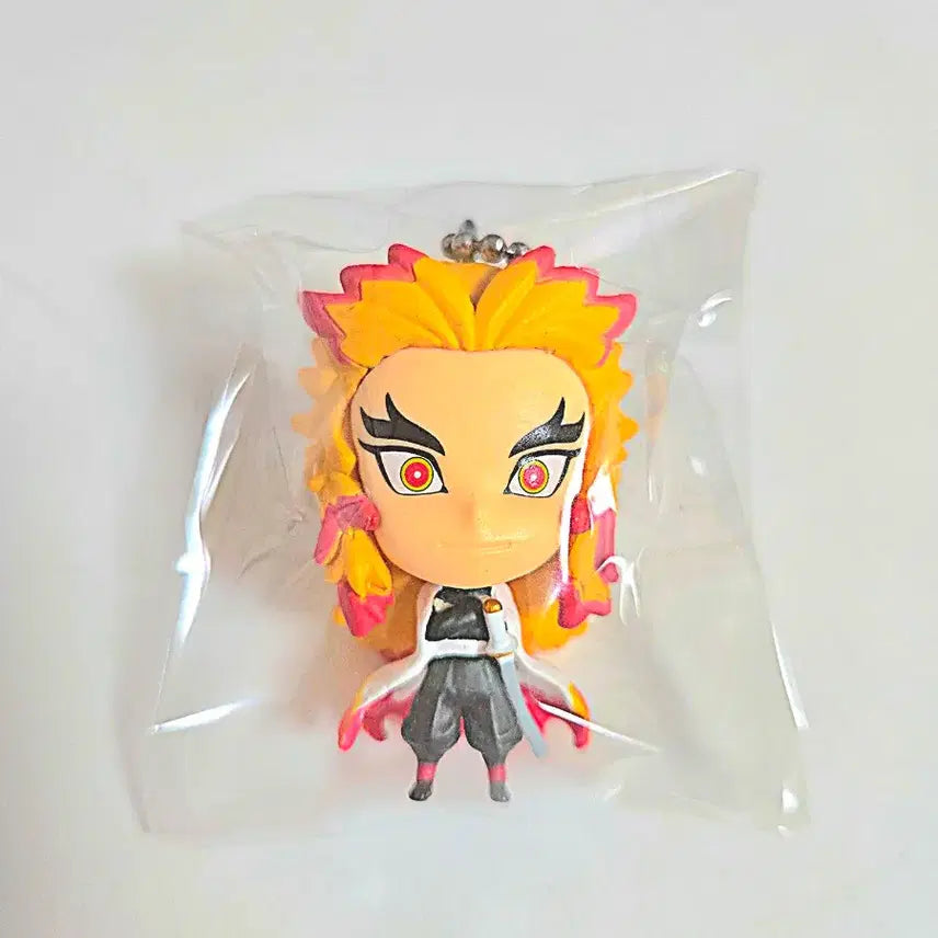 [BUNJANG] Demon Slayer Kyojuro Rengoku Deformed Mascot Figure Keychain / 귀멸의 칼날 렌고쿠 쿄쥬로 디포르메 마스코트 피규어 키링 판매!