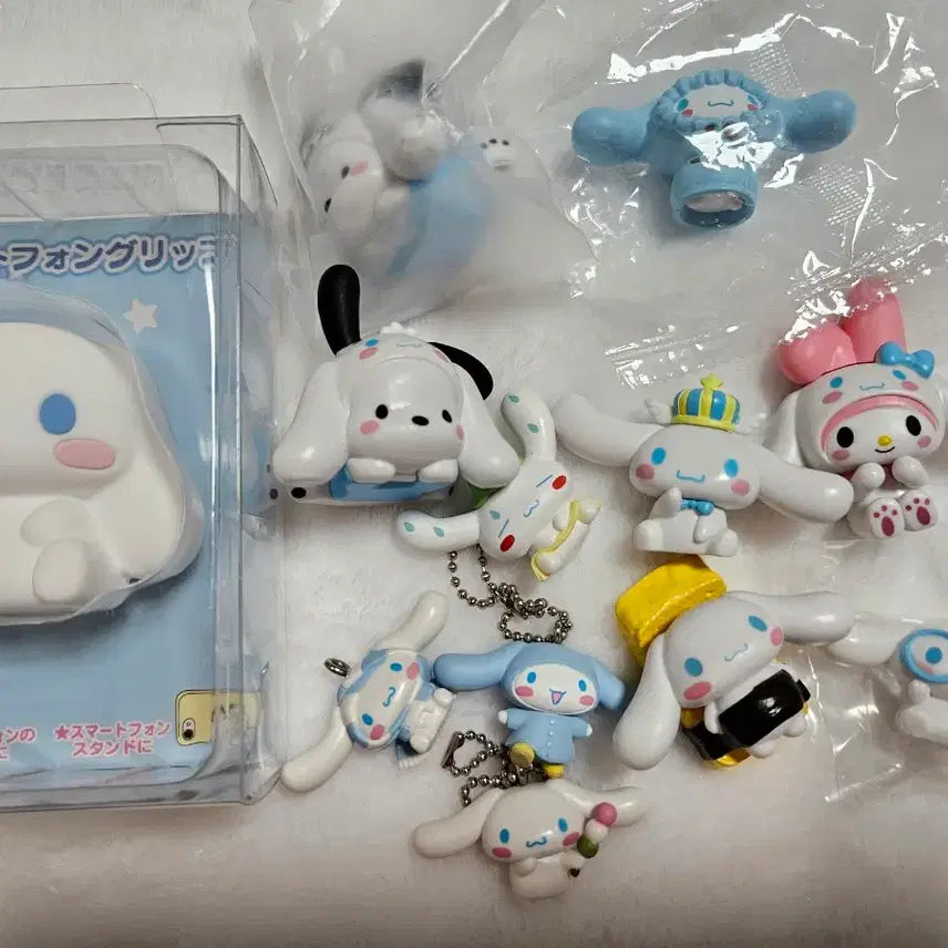 [BUNJANG] Sanrio Cinnamoroll Gacha Grip Tok / 산리오가챠 시나모롤 가챠