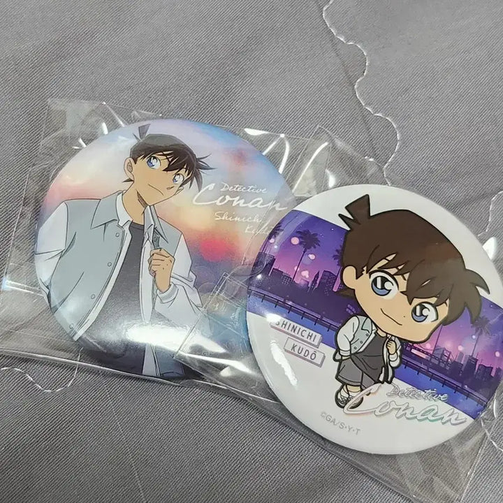 [BUNJANG] Detective Conan Shinichi Kudo "Nuigurumi" Plush Doll + Can Badge Set / 명탐정 코난 남도일 신이치 누이 인형 + 캔뱃지 세트