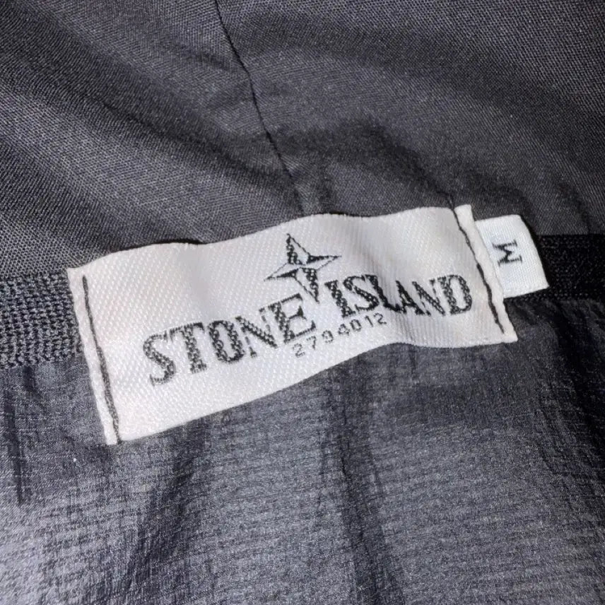 [BUNJANG] Stone Island Black Windbreaker Cargo Pants Set with Hat / 스톤아일랜드 블랙 바람막이 카고팬츠 세트 급처
