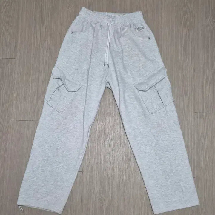 [BUNJANG] Team Use Navy Seal Back Bleach Sweatpants / 팀유즈 네이비실 백염 스웻팬츠 왓츠더유즈