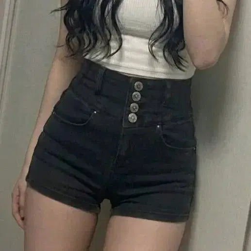 [BUNJANG] High-Waisted Hot Short Pants / 하이웨이스트 핫팬츠 숏 팬츠 반바지