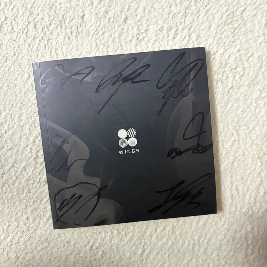 [BUNJANG] BTS Wings Album Autographed / 방탄 BTS wings sign 윙즈 피땀눈물 친필 싸인 앨범