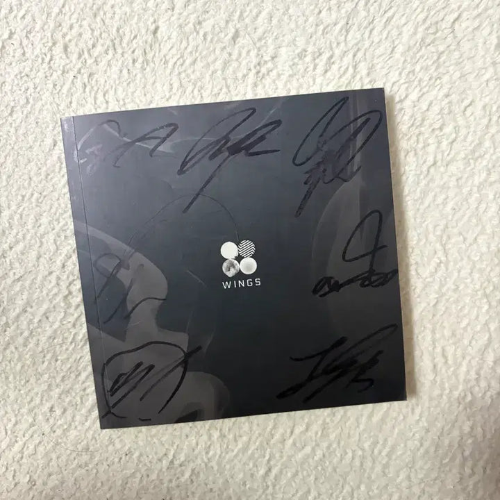 [BUNJANG] BTS Wings Album Autographed / 방탄 BTS wings sign 윙즈 피땀눈물 친필 싸인 앨범
