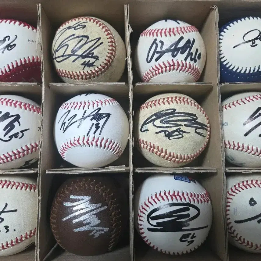 [BUNJANG] Various Baseball Player Autographed Baseballs / 야구 싸인볼 판매1