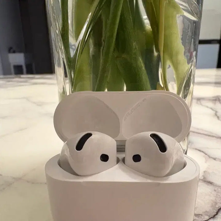 [BUNJANG] Apple AirPods 4 Noise Cancelling / 에어팟 4