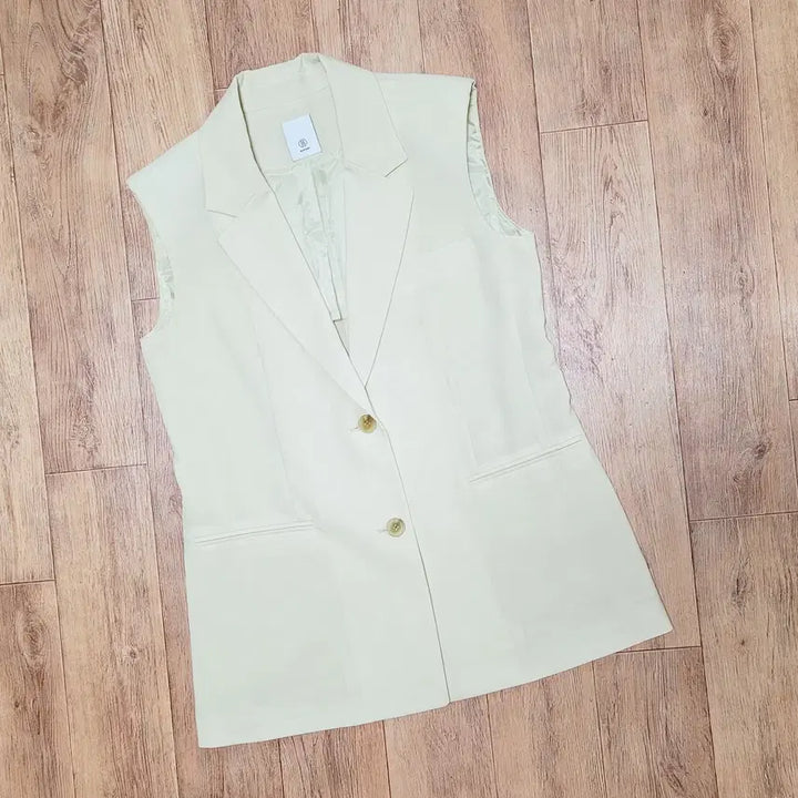 [BUNJANG] Blossom H Company Sleeveless Jacket Ivory / 블러썸에이치컴퍼니 슬리브리스 자켓 55-66