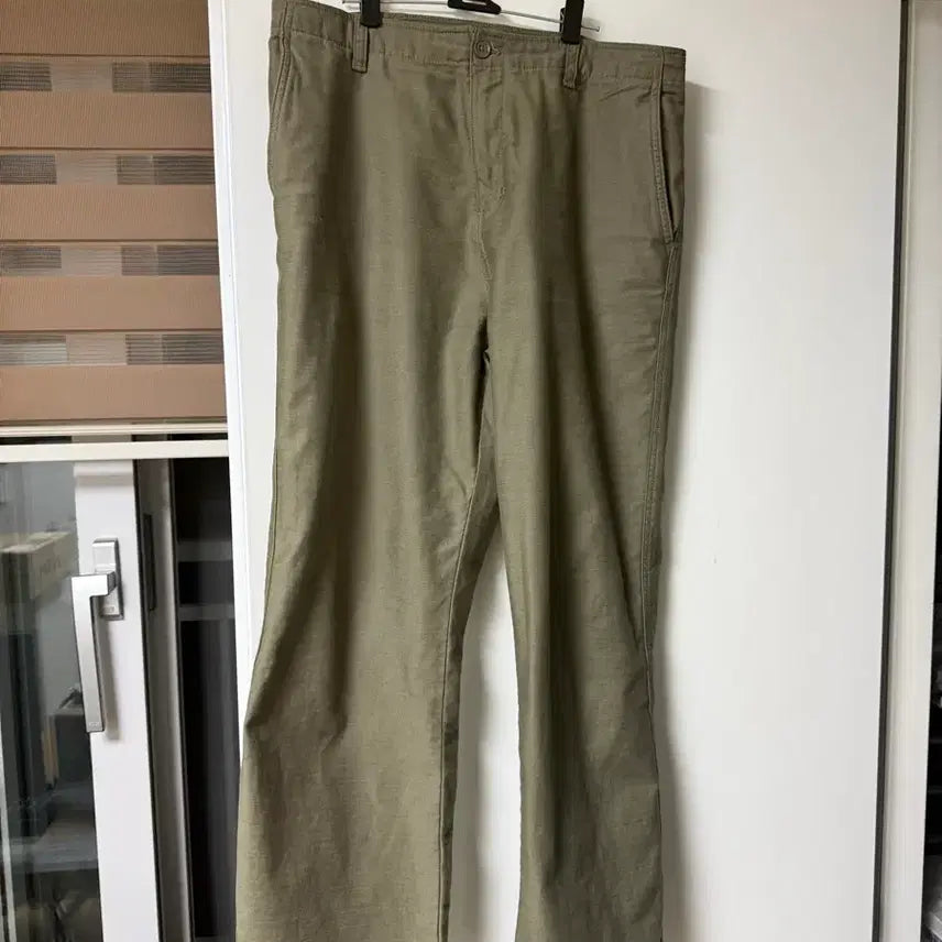 [BUNJANG] 8seconds Baek Satin Semi-Wide Fit Work Pants / 에잇세컨즈 백사틴 세미와이드핏 워크 팬츠