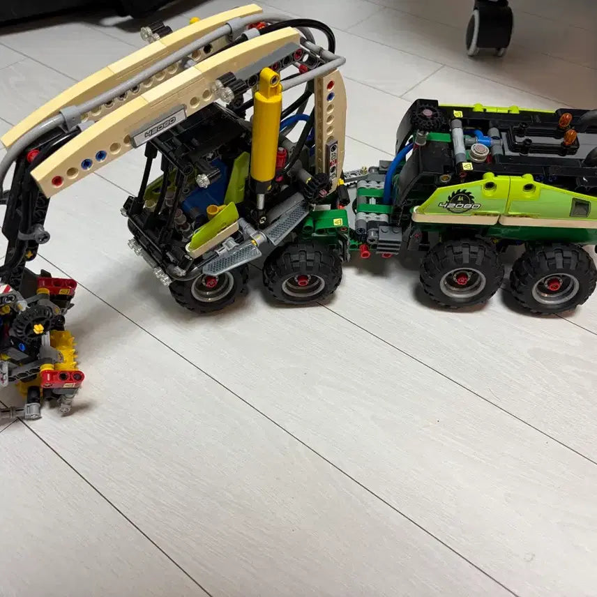 [BUNJANG] LEGO Technic 42080 Forest Machine / 레고 42080 테크닉 포레스트머신