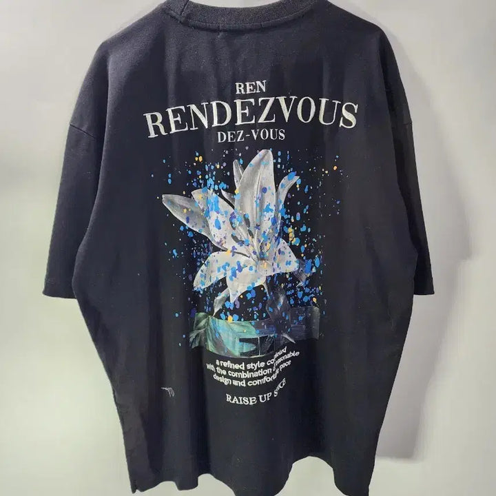 [BUNJANG] River Classy Artwork Half T-Shirt (Size 95) / (95)리버클래시 아트웍 하프 티셔츠 3.5