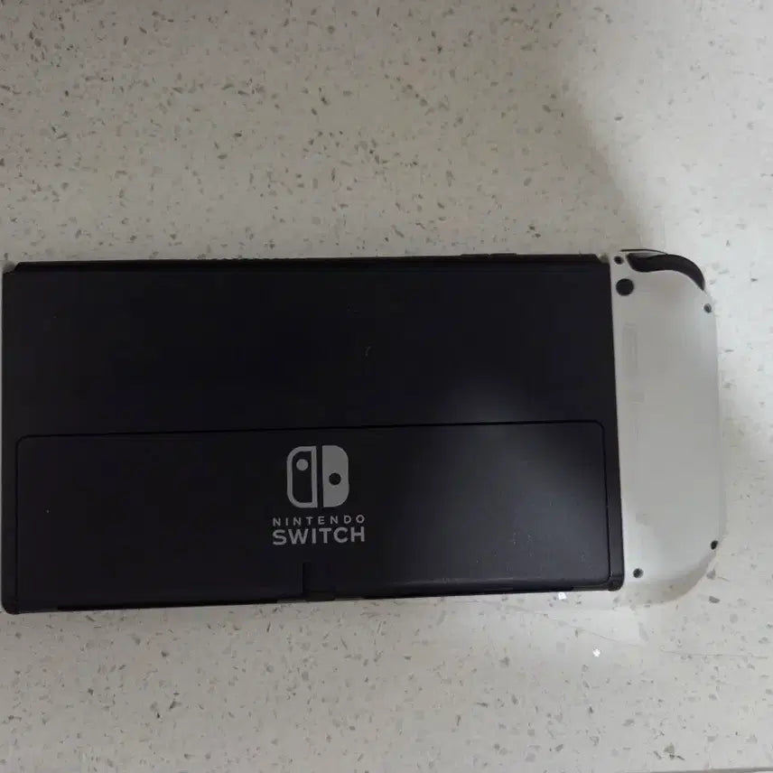 [SOLD OUT] 닌텐도 스위치 OLED 화이트