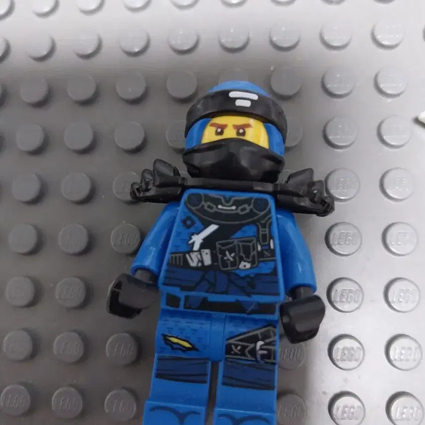 [BUNJANG] LEGO Ninjago Hunted Jay Figure with Two-Face Chain / 레고 닌자고 헌티드 제이 피규어 투페이스 체인 포함