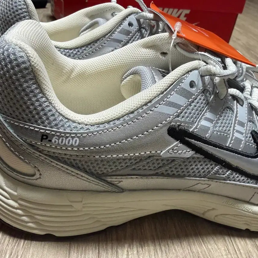[BUNJANG] Nike P-6000 Silver Athletic Shoes (New) / 나이키 운동화 P-6000(새상품)
