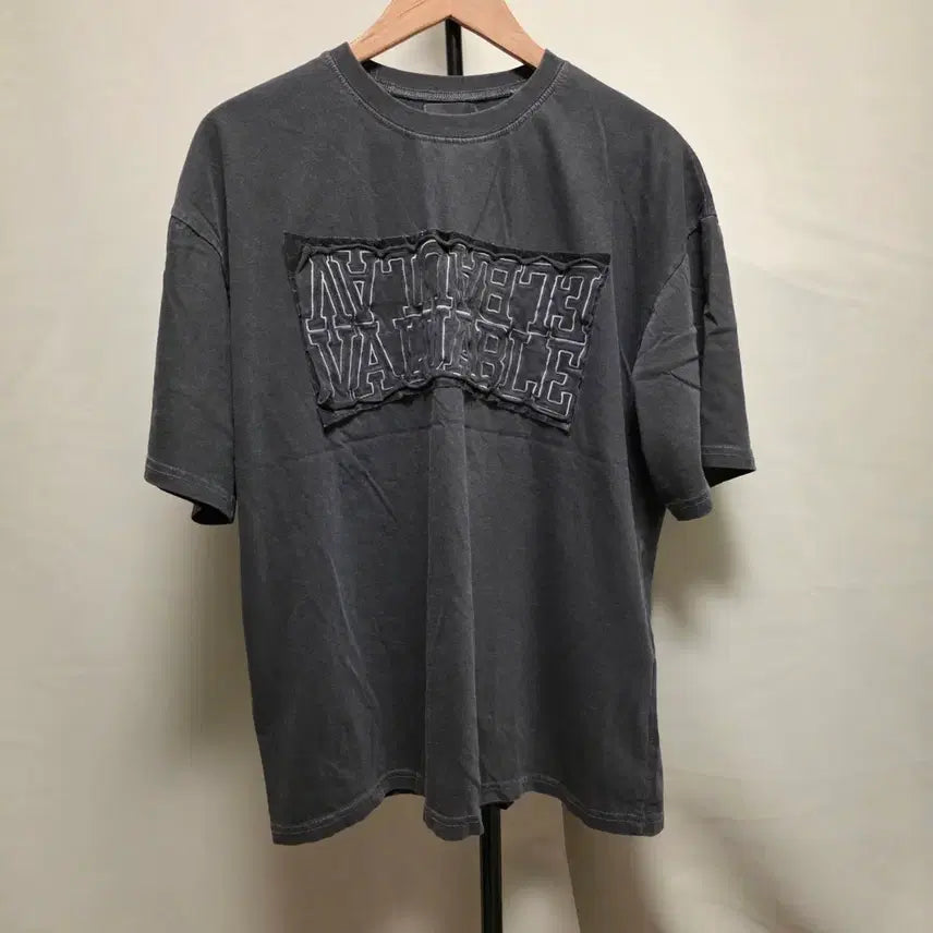[BUNJANG] Unisex Value Patch Short Sleeve T-Shirt / 남녀공용 벨류패치 반팔 티셔츠