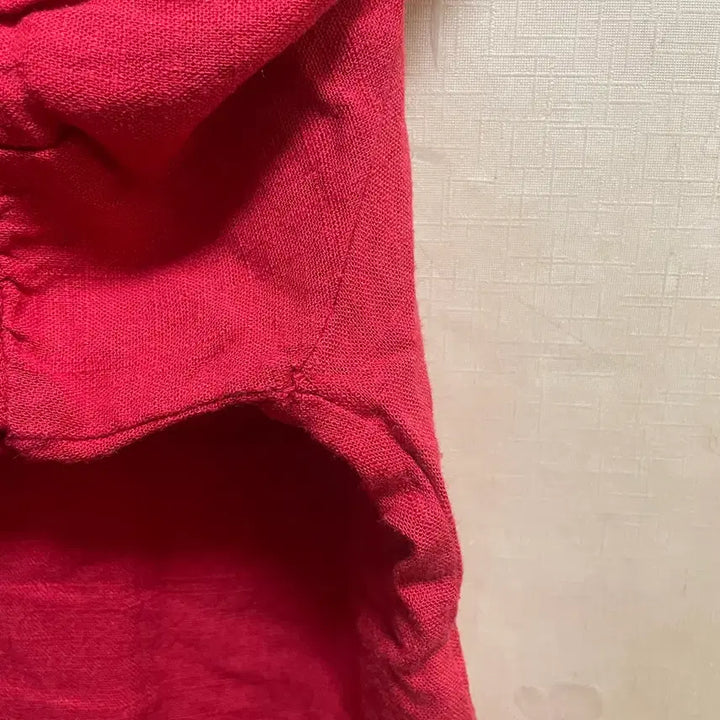 [BUNJANG] Red Pearl Linen Short-Sleeve Blouse Shirt / 레드 진주 반팔 블라우스 린넨 셔츠