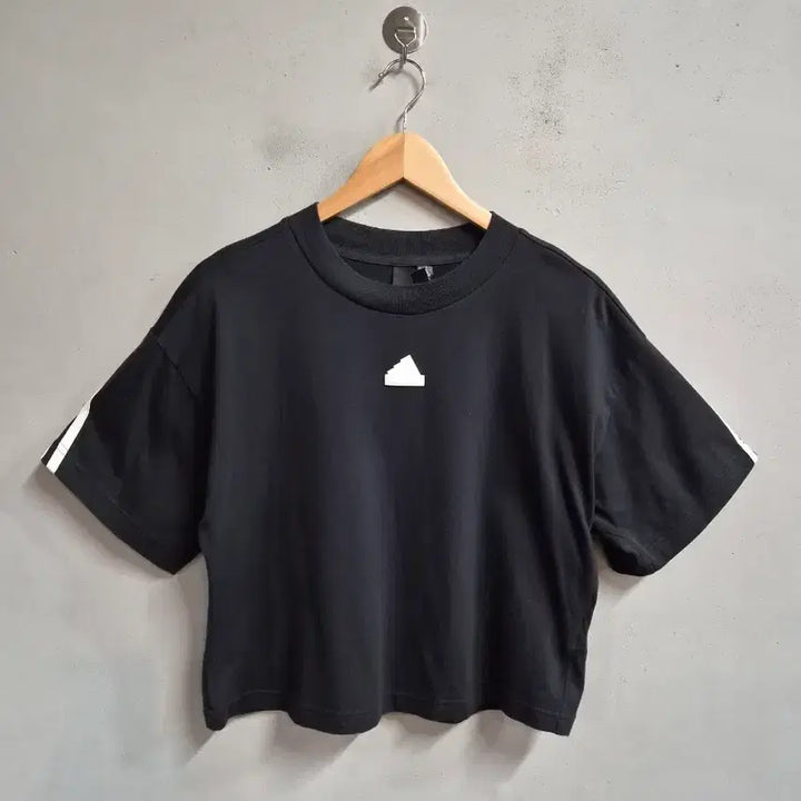 [BUNJANG] Adidas Three-Stripes Crop Top Black M / 아디다스 삼선 크롭티 블랙 M