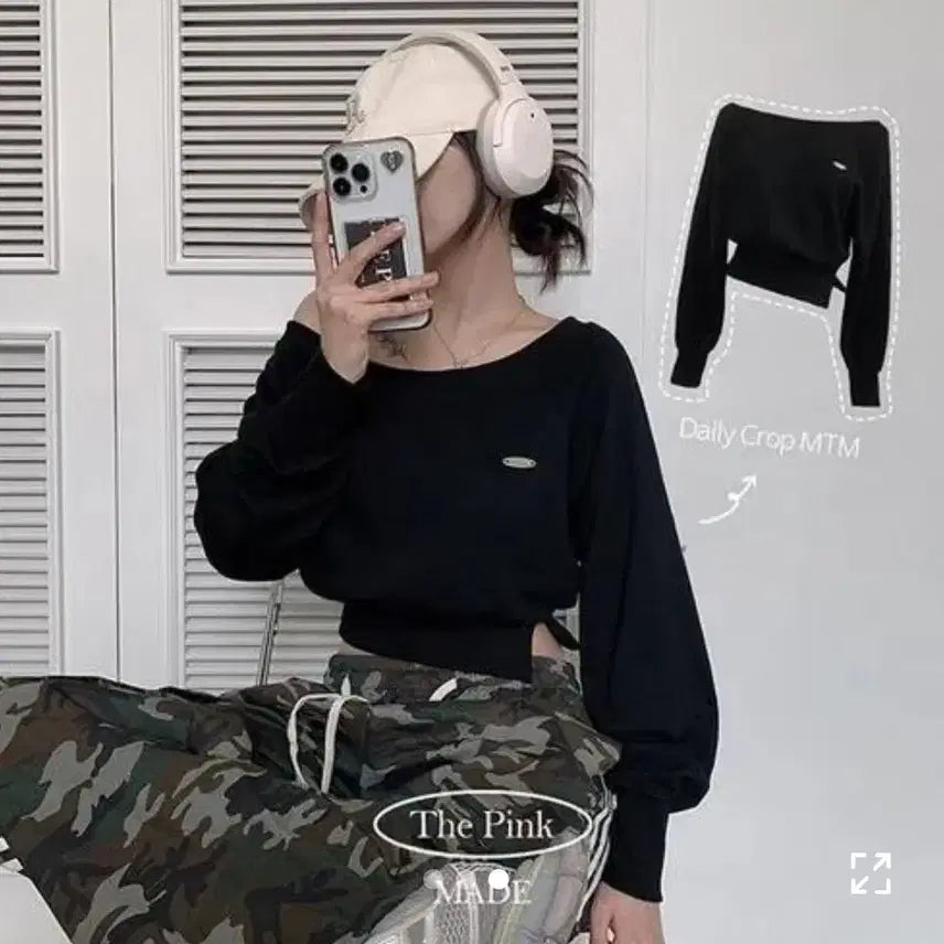 [BUNJANG] The Pink Off-Shoulder Slit Crop Sweatshirt / (새상품) 더핑크 오프숄더 트임 크롭 맨투맨