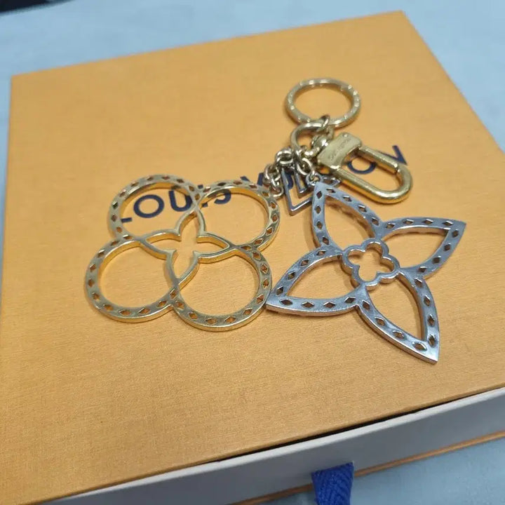 [BUNJANG] Louis Vuitton Neo Tapage Bag Charm Keychain / 루이비통 네오 타파쥬 백참 키링