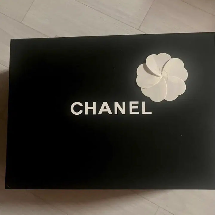 [BUNJANG] Chanel Lambskin Quilted Tote Bag Shoulder Bag Black / 샤넬 램스킨 퀼팅 토트백 마지막가격