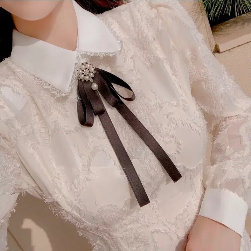 [BUNJANG] Cream Dress with Detachable Pearl Ribbon Brooch (Size S) / 진주리본브로치 크림원피스