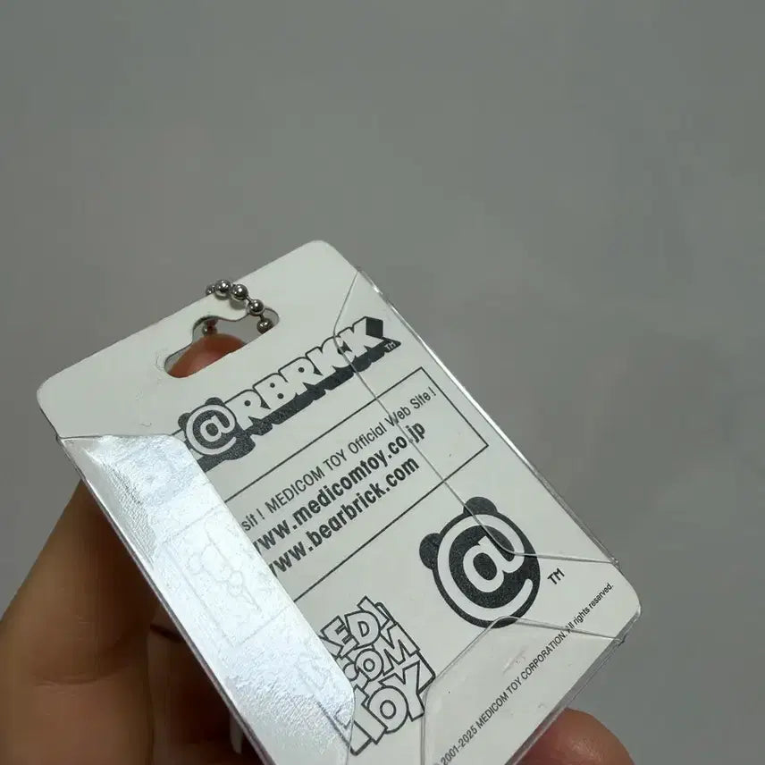 [BUNJANG] Bearbrick Package Miniature Charm Collection Gacha Clear Pink / 베어브릭 패키지 미니어쳐 챰 컬렉션 가챠 클리어 핑크