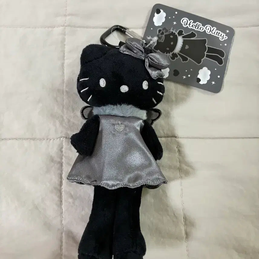 [BUNJANG] Sanrio Long Leg Black Kitty Mascot / 산리오 롱다리 블랙 핼로키티 마스코트
