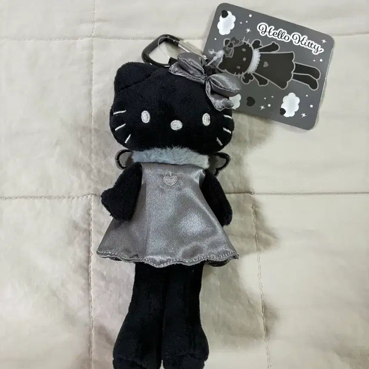 [BUNJANG] Sanrio Long Leg Black Kitty Mascot / 산리오 롱다리 블랙 핼로키티 마스코트