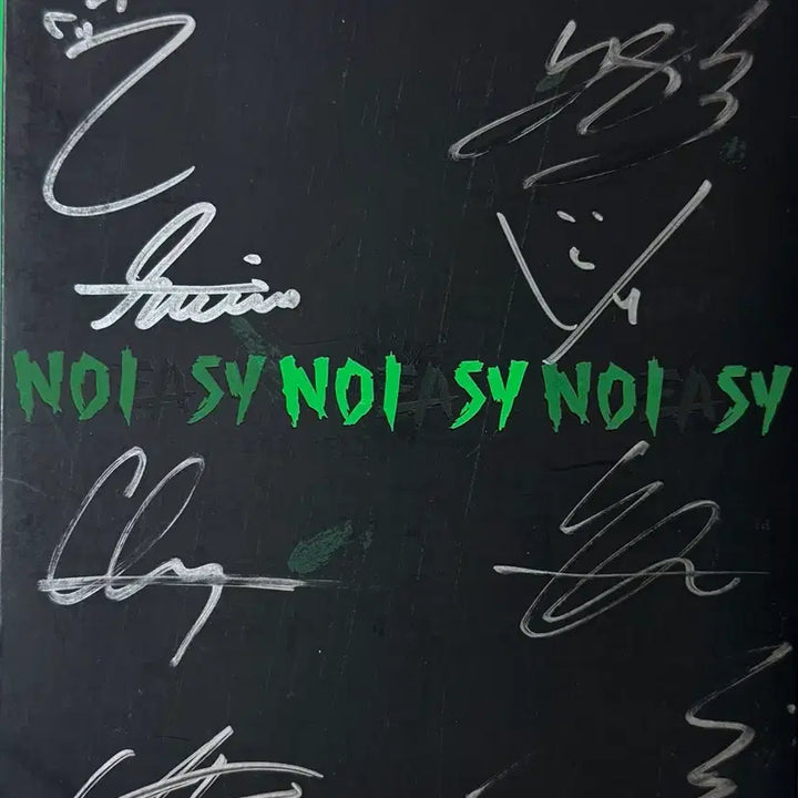 [BUNJANG] Stray Kids NOEASY Autographed Album / 스트레이키즈 NOEASY 싸인앨범 +친필메세지