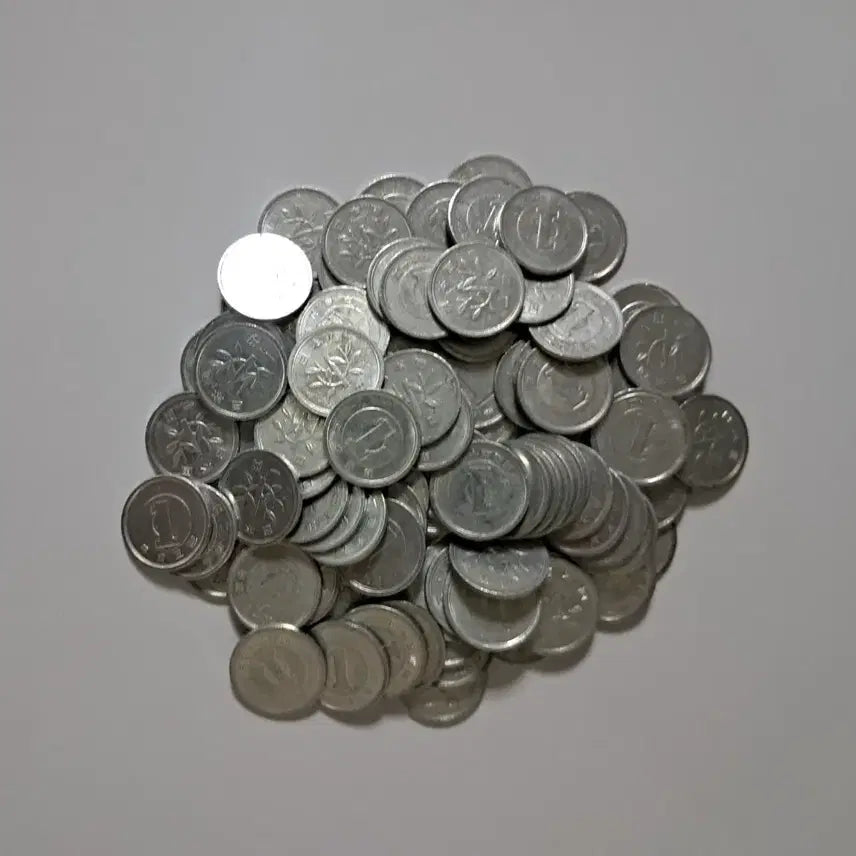 [BUNJANG] 100 x 1 Yen Japanese Coins / 일본 1엔 동전 100개