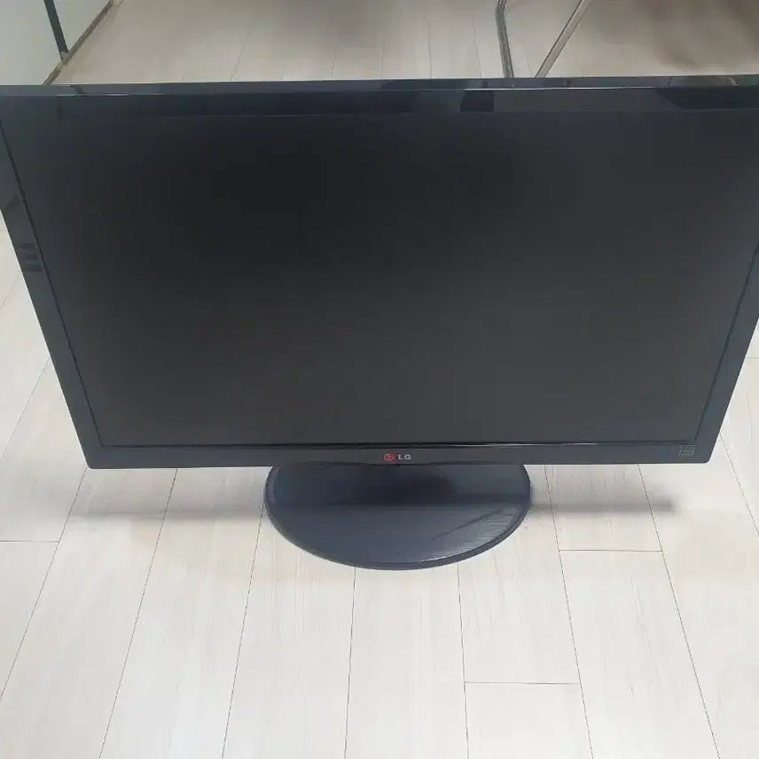 [SOLD OUT] LG 24인치 모니터