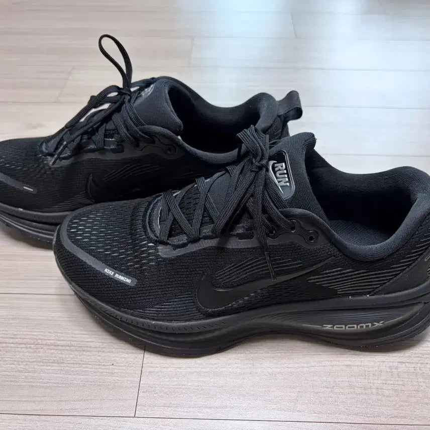 [BUNJANG] Nike Vomero 18 Running Shoes / 나이키 보메로 18
