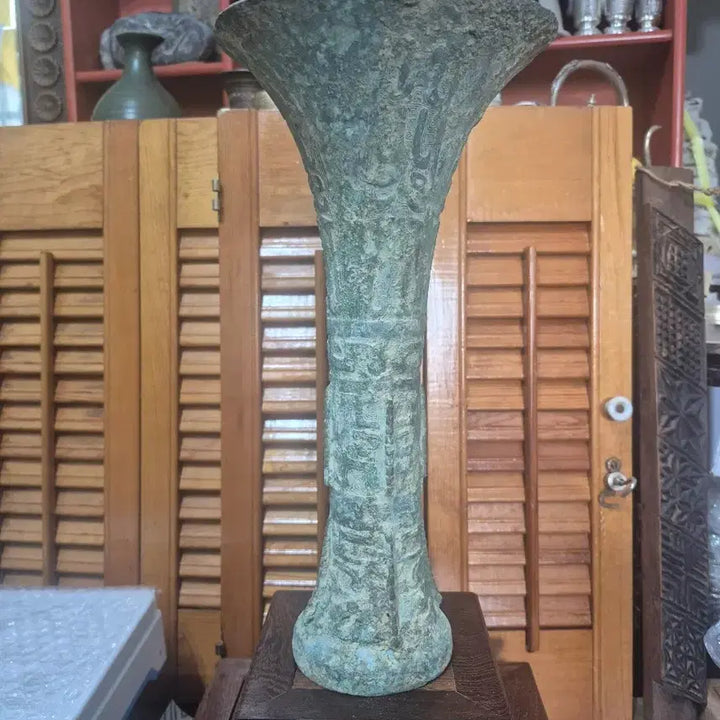 [BUNJANG] Bronze Vase with Intricate Carvings / 청동 화병