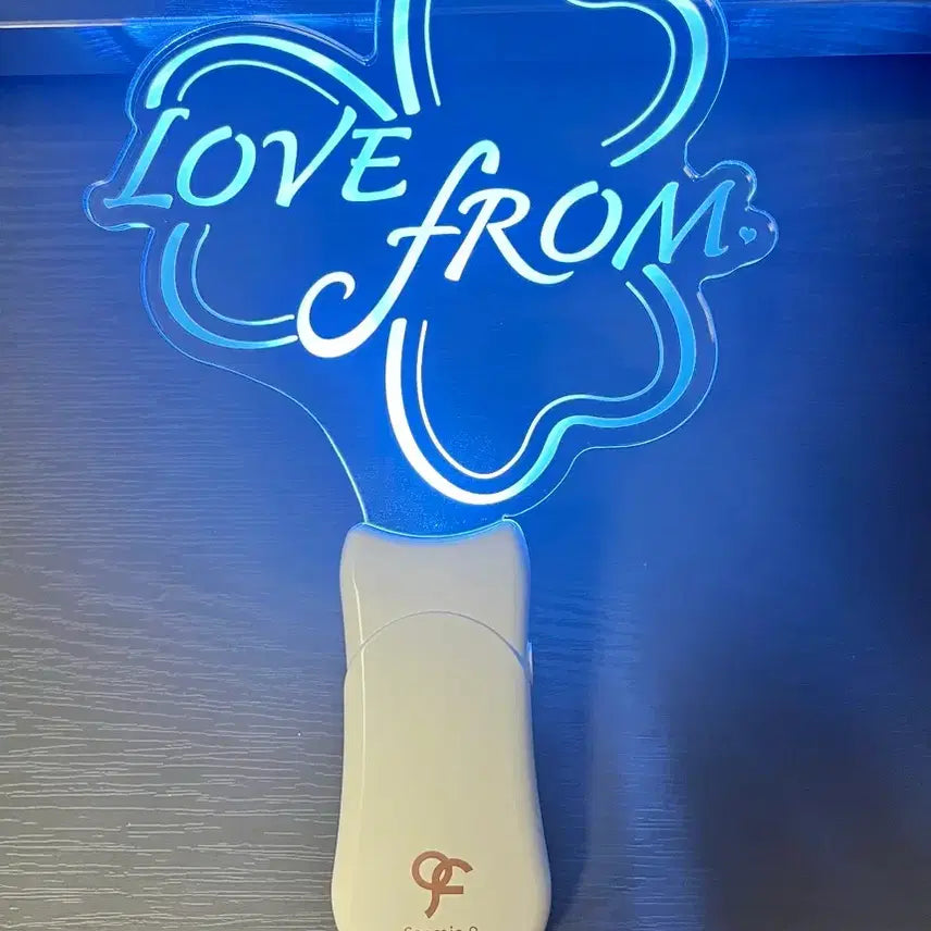 [BUNJANG] fromis_9 LOVE FROM Lightstick / 프로미스나인 LOVE FROM 응원봉 판매(가격 내림)