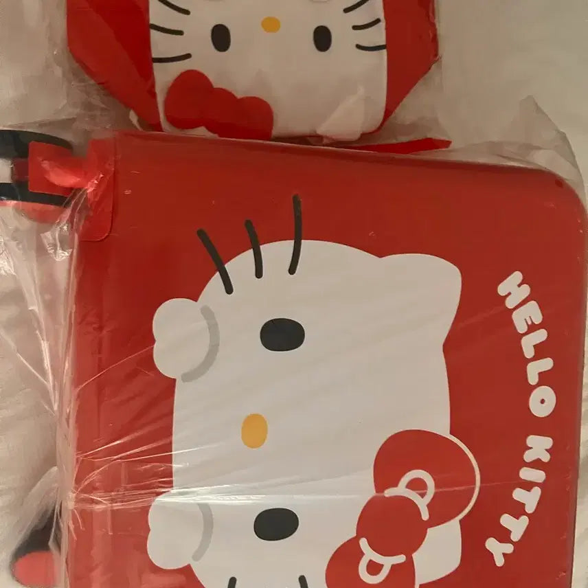 [SOLD OUT] 헬로키티 캐리어 +헬로키티 보냉백세트 미개봉새상품