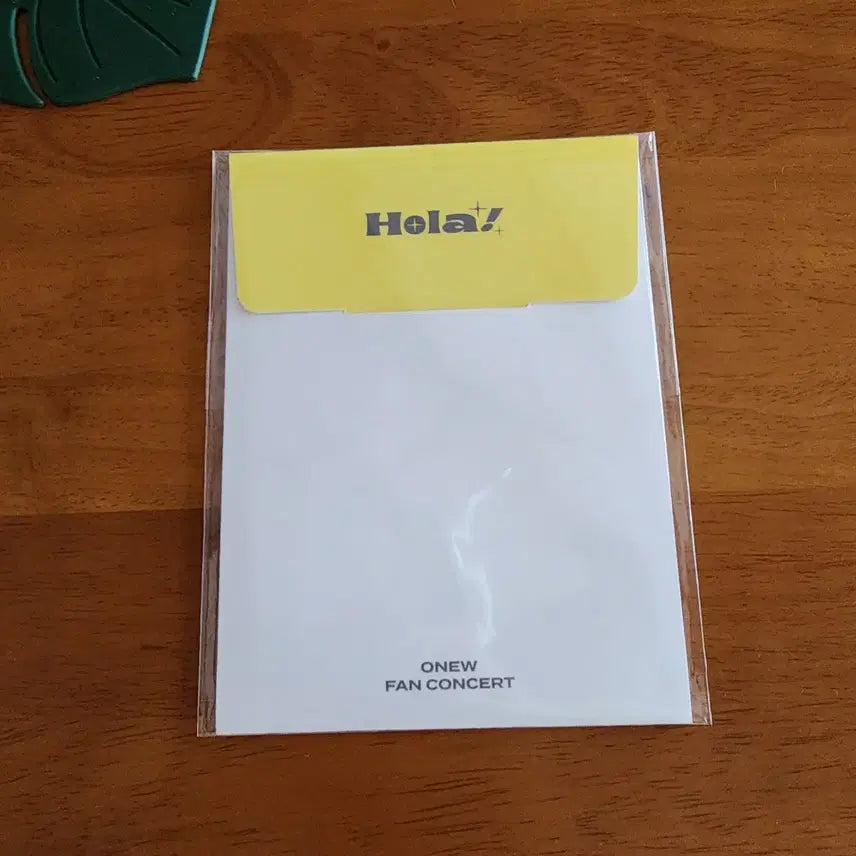 [BUNJANG] ONEW Fan Concert Hola! Postcard Set Version A / 온유 팬콘서트 Hola 포스트카드 세트 A버전