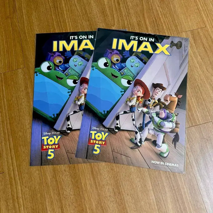 [BUNJANG] Toy Story 5 IMAX Poster &amp; Pin Badge Set / 토이스토리5 아이맥스 포스터 IMAX 뱃지 핀뱃지캔뱃지 디즈니픽사영화