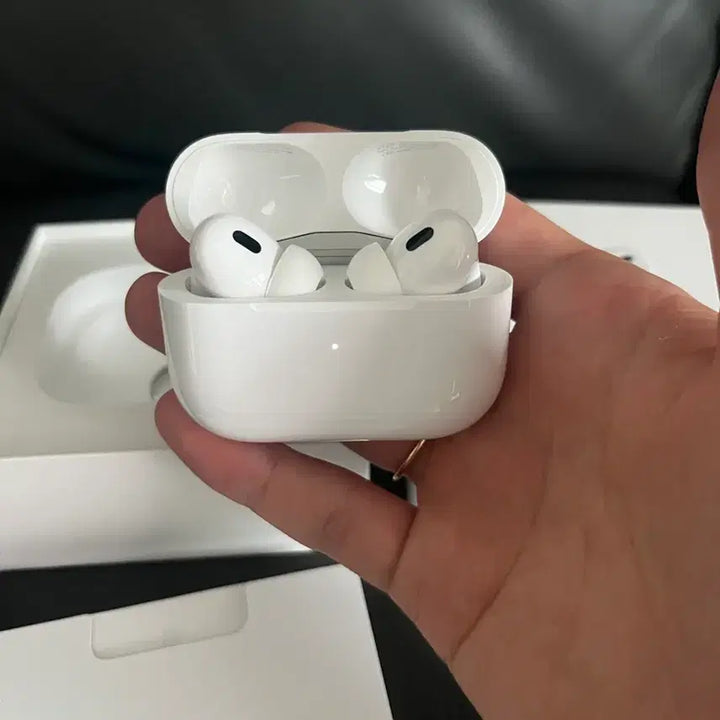[BUNJANG] Apple AirPods Pro 2 Full Box / 에어팟프로2 풀박스 , 한주 사용