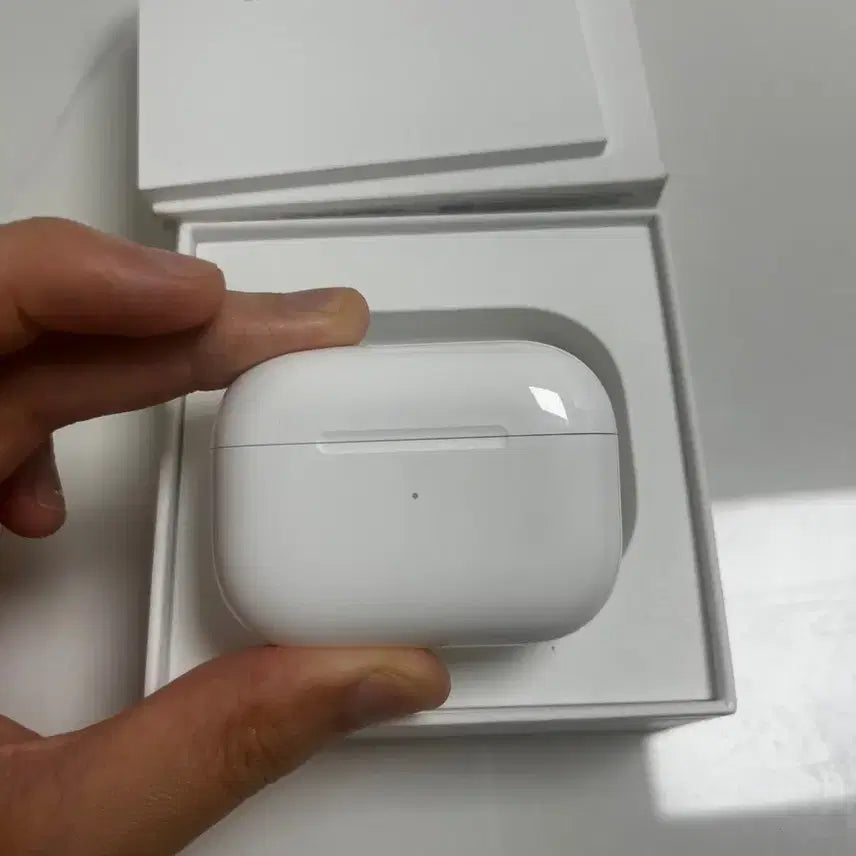 [BUNJANG] Apple AirPods Pro 2 Full Box / 에어팟프로2 풀박스 , 한주 사용
