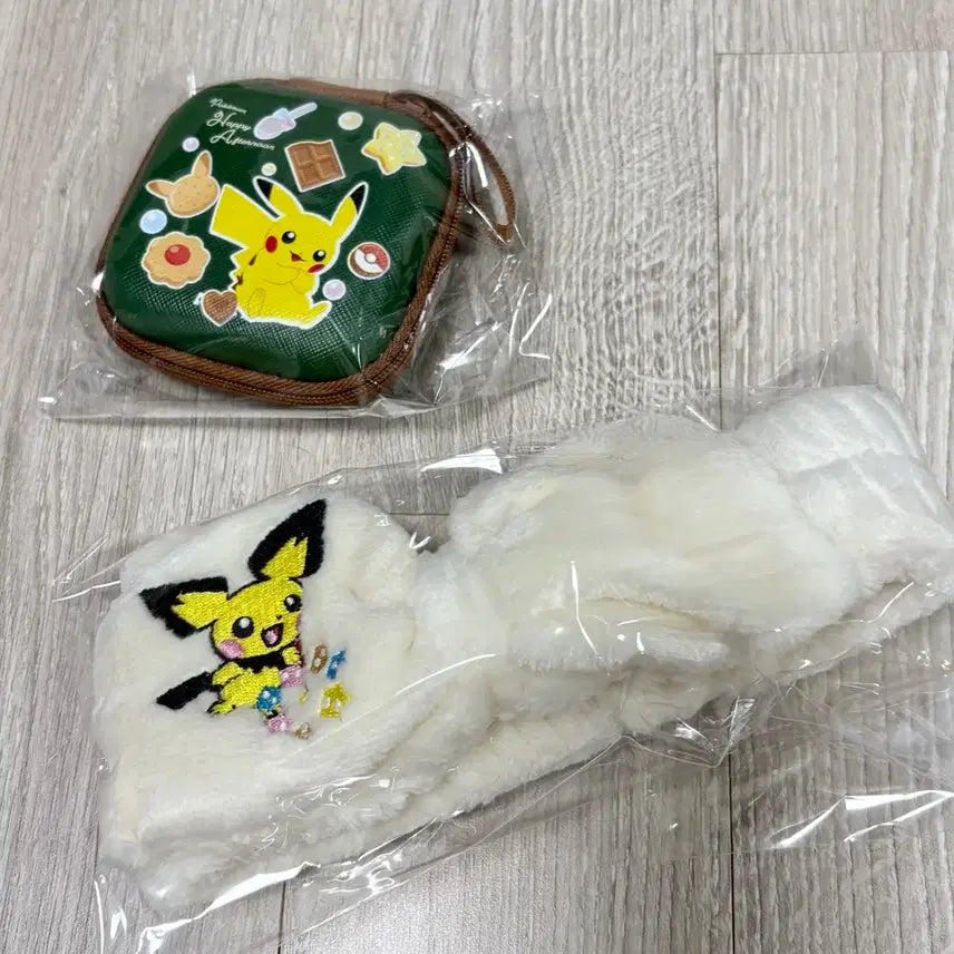 [BUNJANG] Pokemon Edition AirPod Case &amp; Cleansing Headband Set / [일괄판매] 올리브영 포켓몬 에디션 에어팟케이스 세안밴드