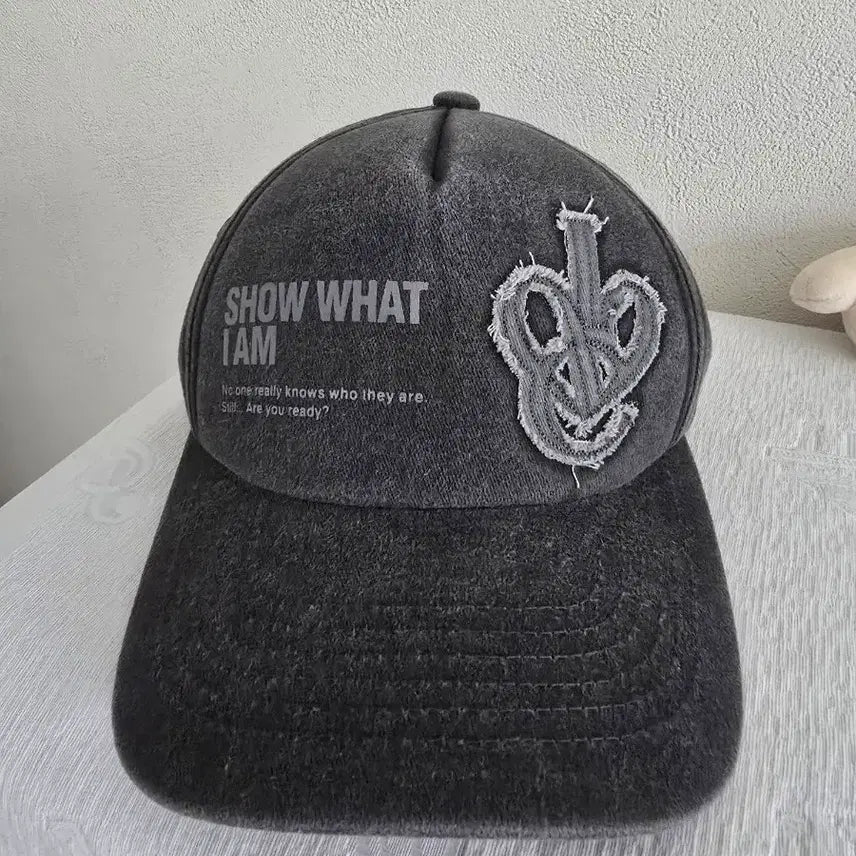 [BUNJANG] IVE World Tour Hat / 아이브 월드투어 모자