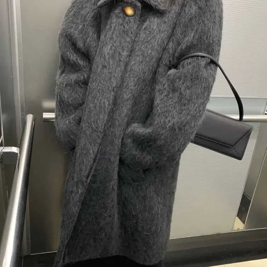 [SOLD OUT] 헤어리 코트