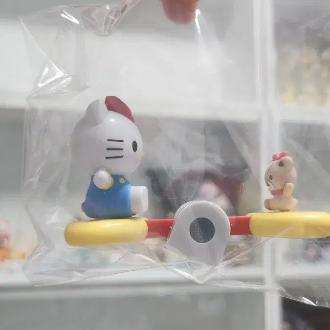 [BUNJANG] Sanrio Seesaw Series Hello Kitty Figure / 산리오 시소 피규어 헬로키티